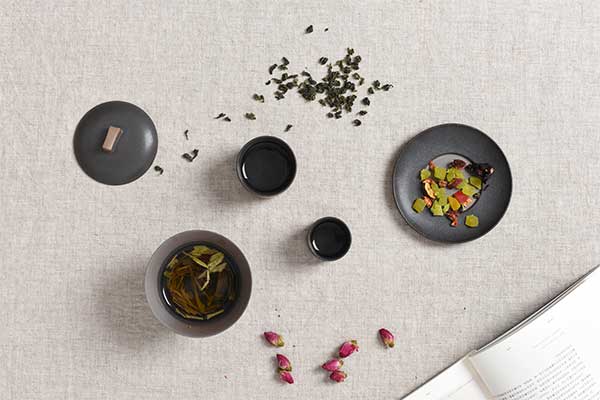 茶葉中主要四種成份，及其功用為何？